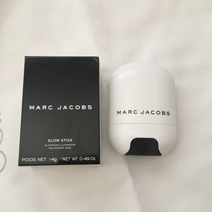 Marc Jacobs Glow Stick Glistening Illuminator